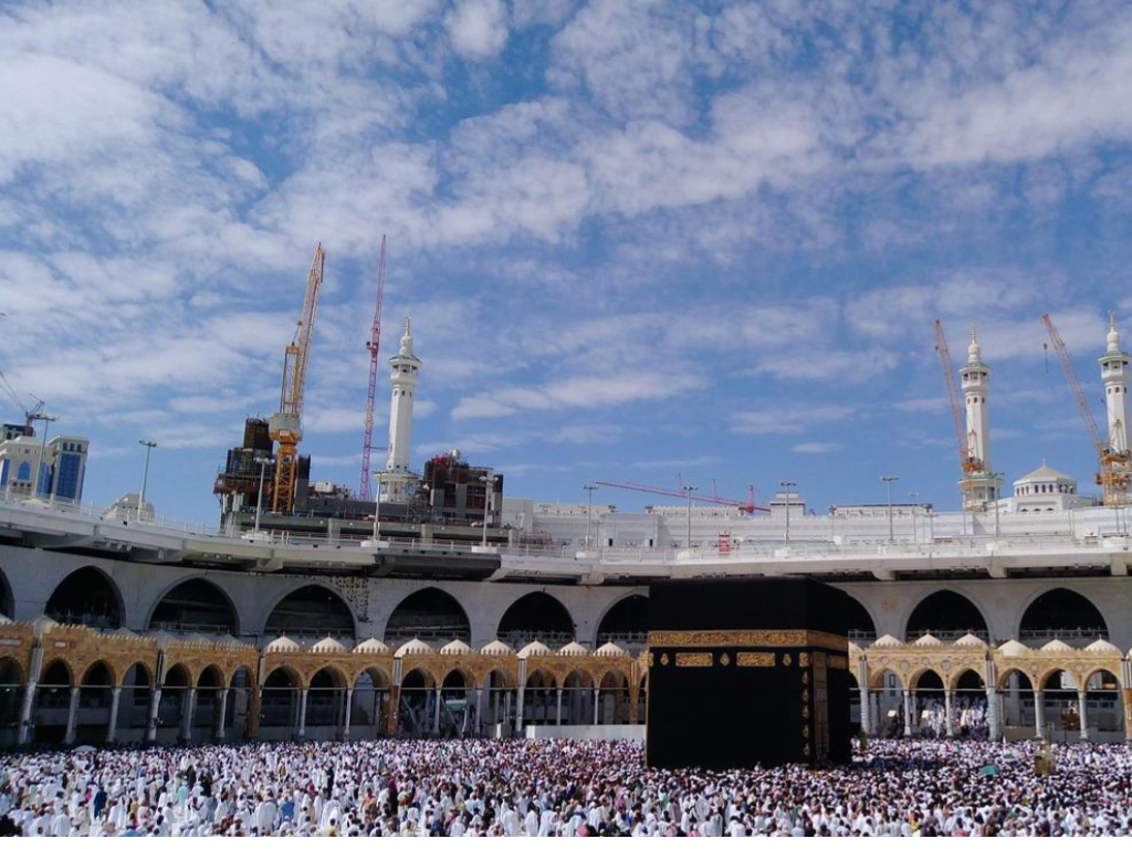 What Are the Benefits of Umrah for a Muslim's Spiritual Growth?